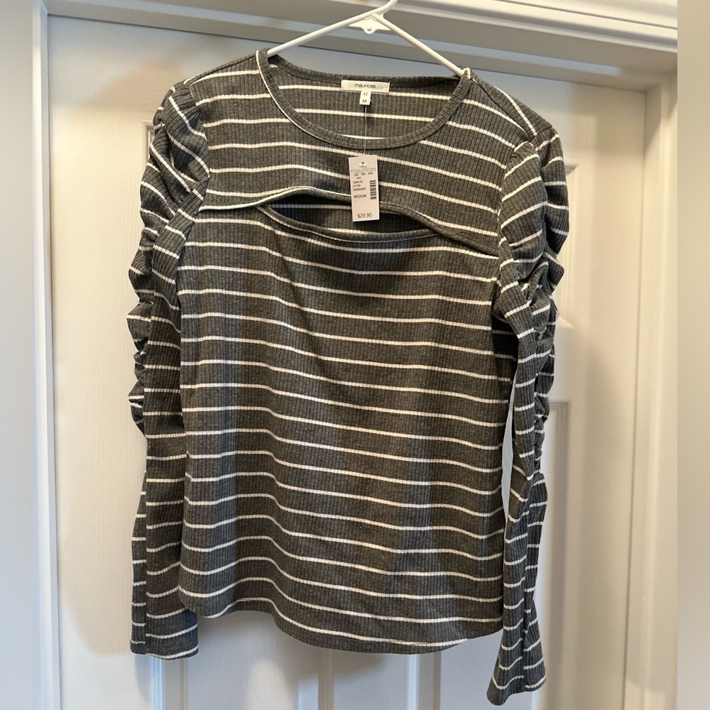 Cute Maurice’s Top